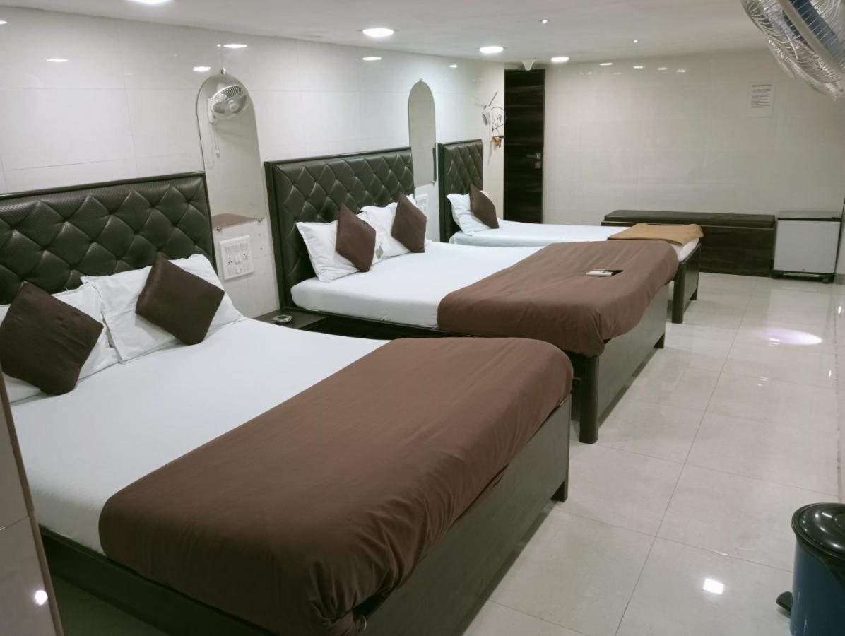 Hotel Qamar มุมไบ ภายนอก รูปภาพ