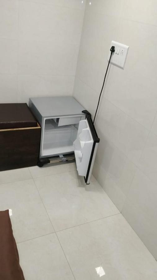 Hotel Qamar มุมไบ ภายนอก รูปภาพ