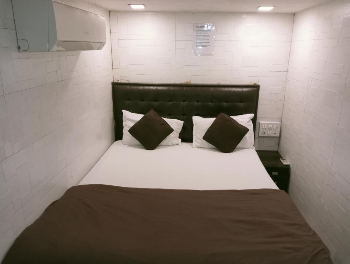 Hotel Qamar มุมไบ ภายนอก รูปภาพ