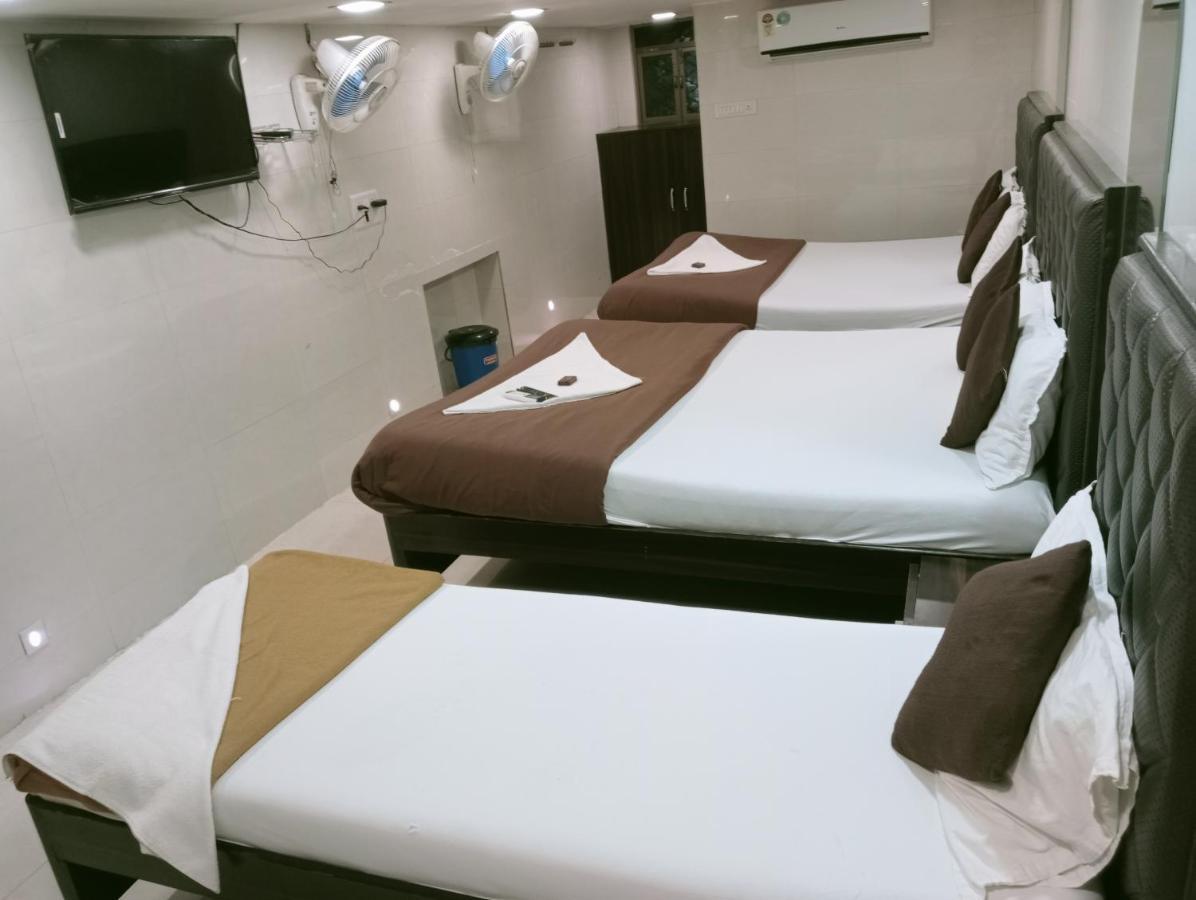 Hotel Qamar มุมไบ ภายนอก รูปภาพ